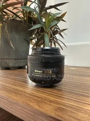 Nikon AF-S DX NIKKOR 35mm f/1.8G Lens