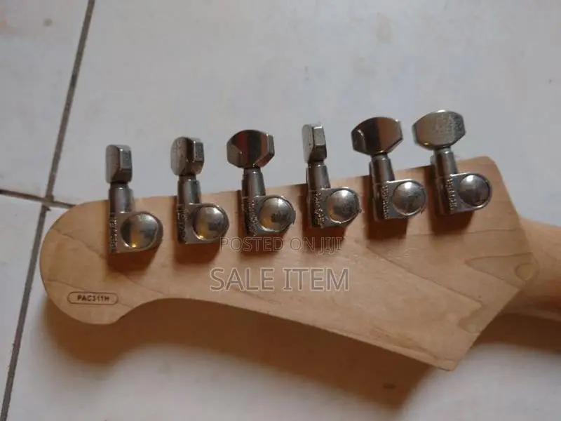 Yamaha Pacifica 311H Electric Guitar