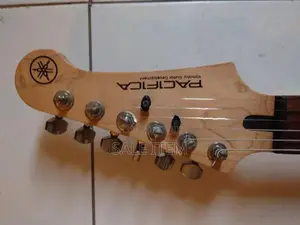 Yamaha Pacifica 311H Electric Guitar