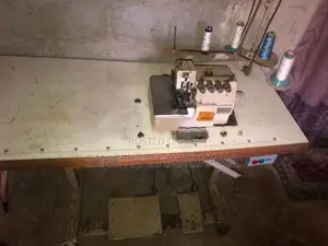 5 Thread Overlock Machine