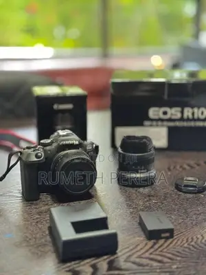 Canon EOS R10 Mirrorless Camera