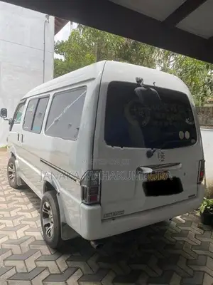 Nissan Vanette 2006
