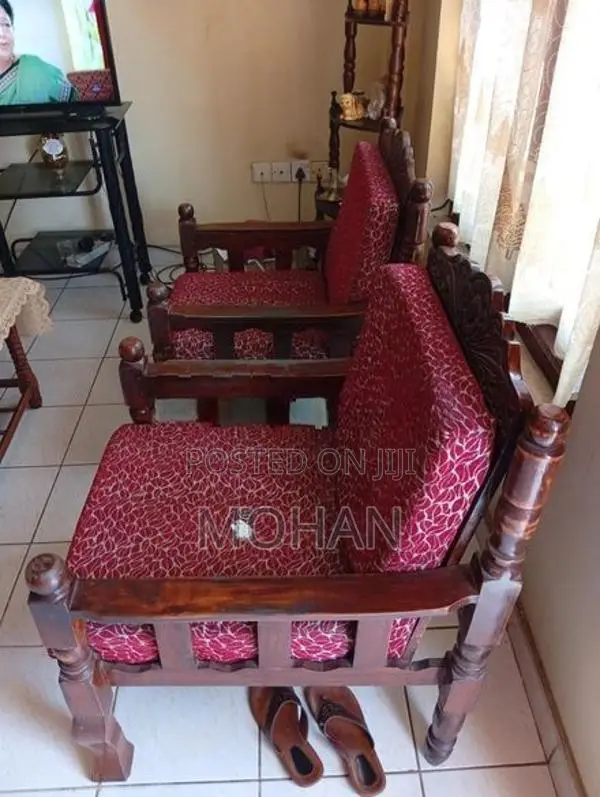 Sofa set with coffee table