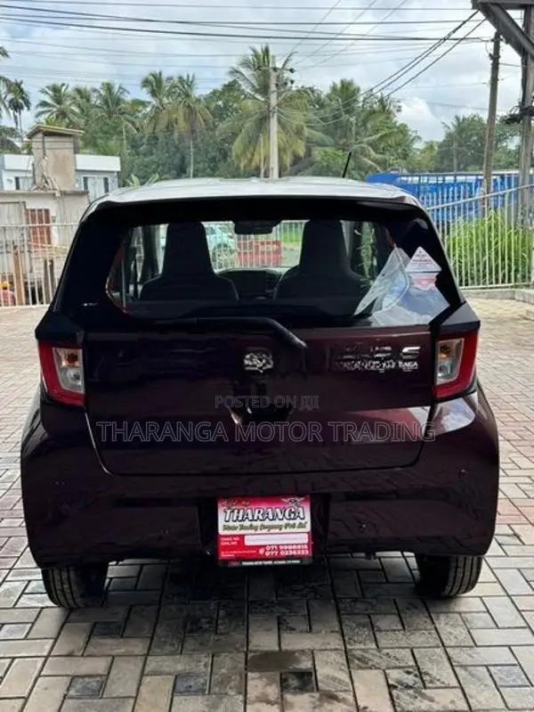 Daihatsu Mira 2024