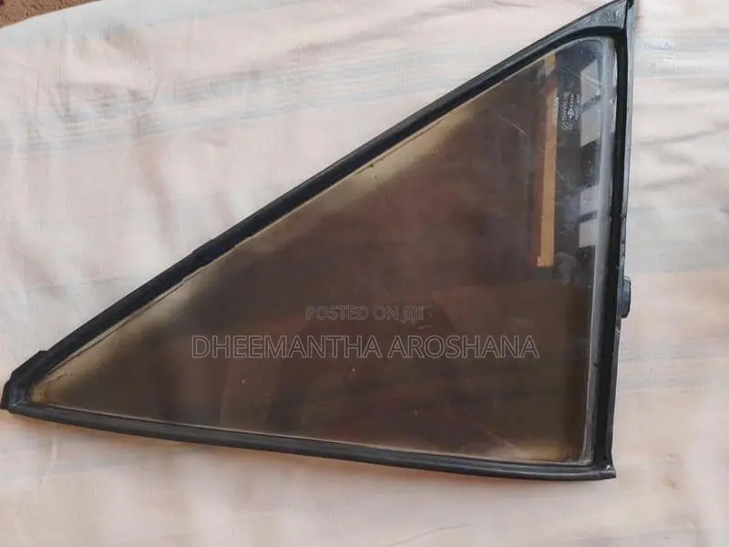 Nissan Fb14 Door Glass