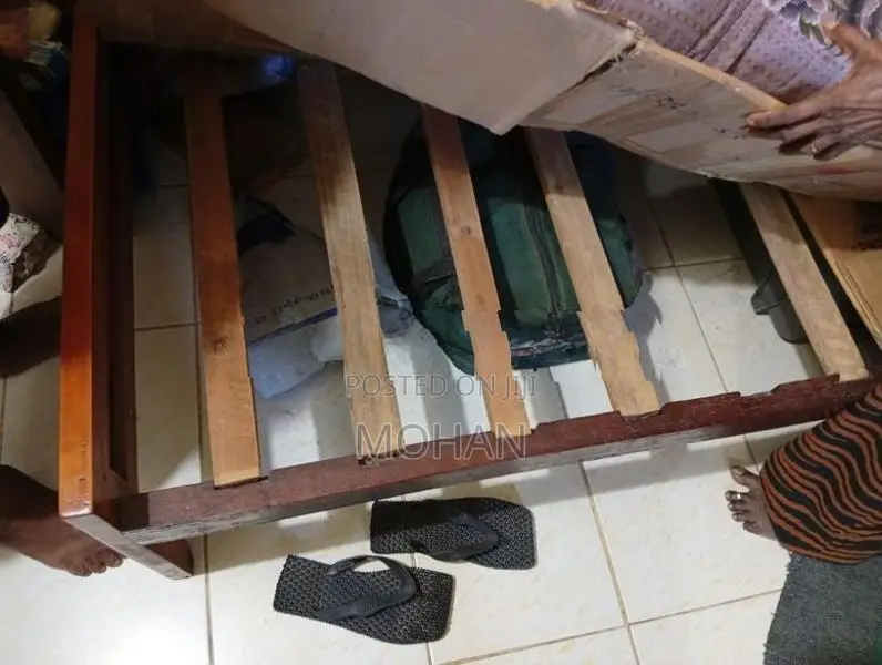 Wood bed