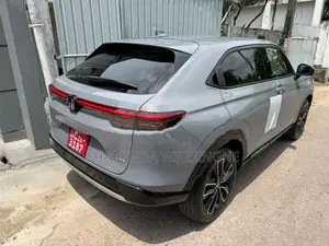 Honda Vezel Z premium 2025
