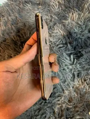 Apple iPhone XS (Used)