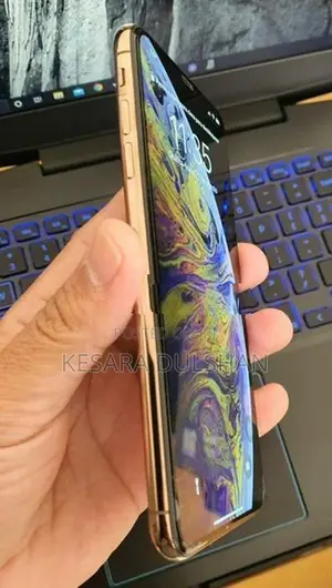 Apple iPhone XS (Used)