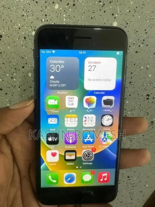 Apple iPhone 8 (Used)