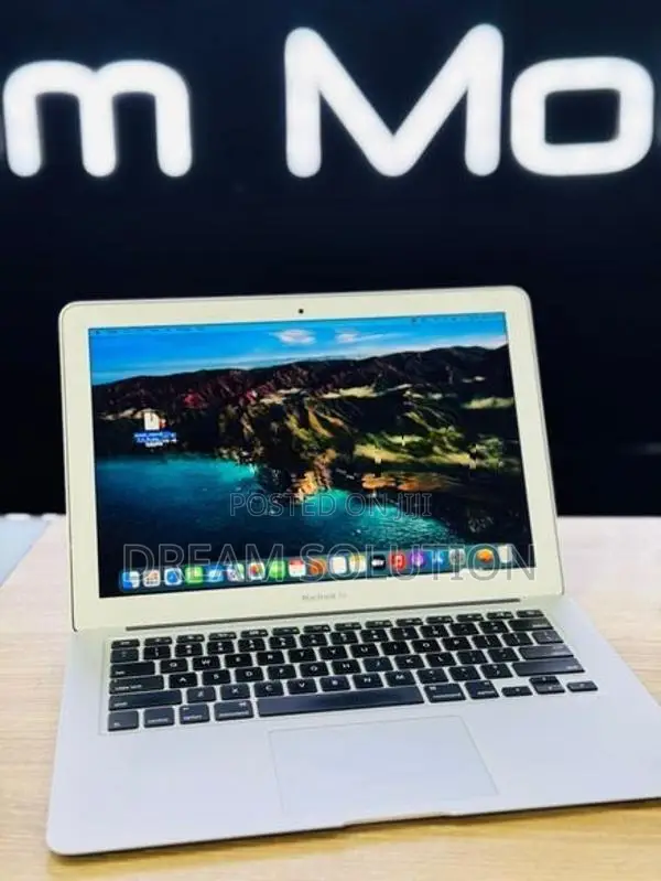 Apple MacBook Air (2015)