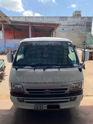 Toyota Dolphin LH113 1993