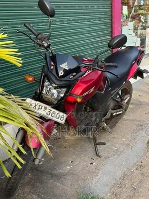 Yamaha FZ 2012