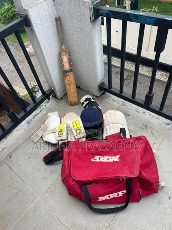 Telstra Cricket Set