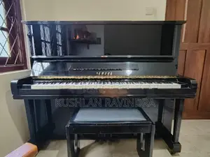Yamaha U3E Keyboard