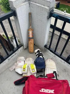 Telstra Cricket Set
