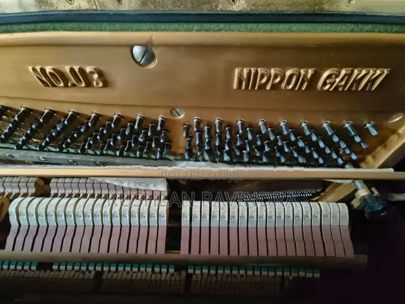 Yamaha U3E Keyboard