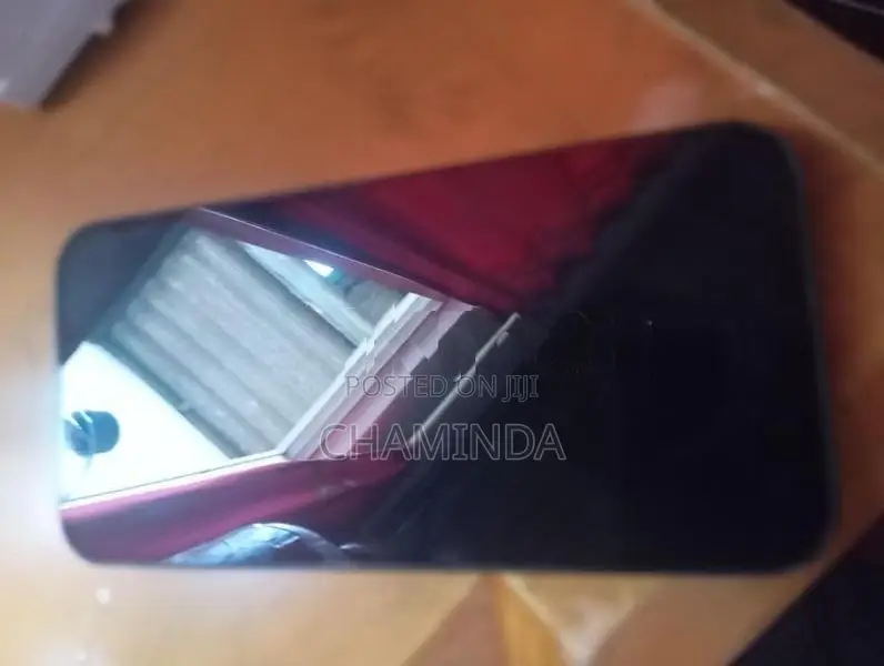 Apple iPhone 13 (Used)
