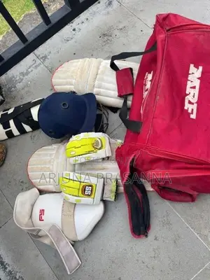 Telstra Cricket Set