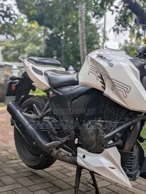 TVS Apache RTR 200 4V 2018