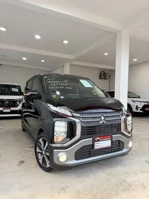 Mitsubishi EK Custom X Cross 2023