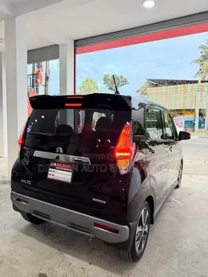Mitsubishi EK Custom X Cross 2023