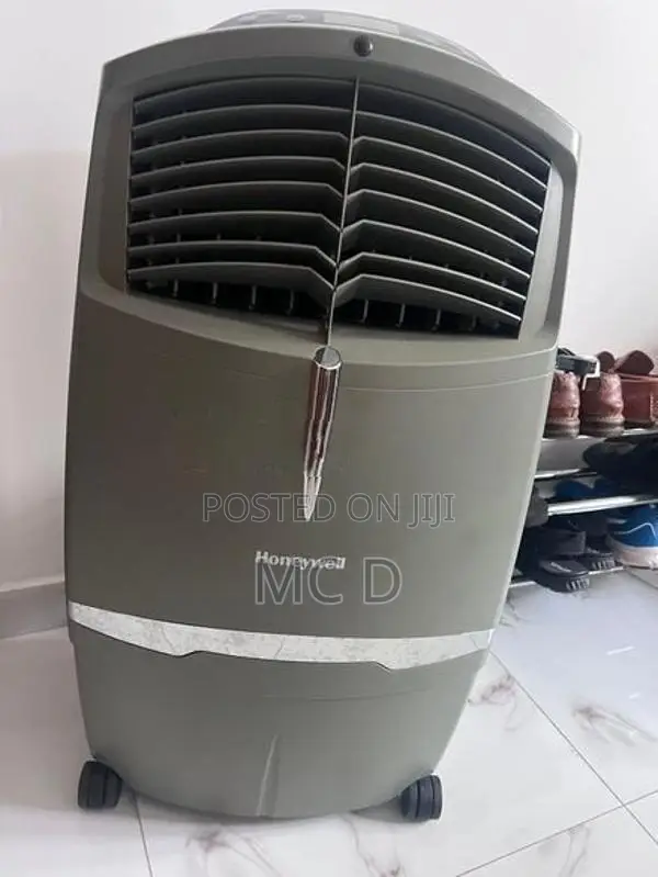 Honeywell CL30XC Evaporative Air Cooler (30L tank).