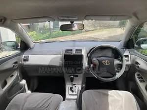Toyota Axio Silver 2008