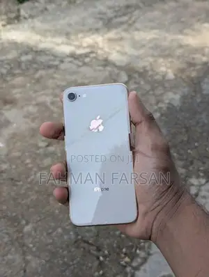 Apple iPhone 8 (Used)