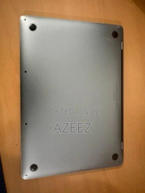 Apple iMacBook Pro MGB RAM / 512GB