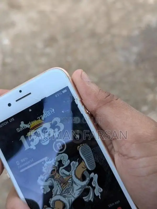 Apple iPhone 8 (Used)