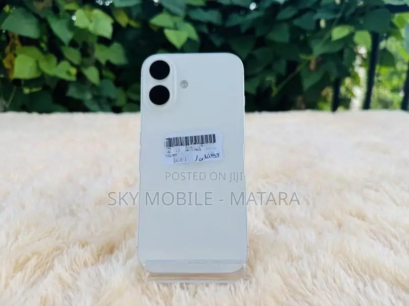 Apple iPhone 16 128GB (Used)