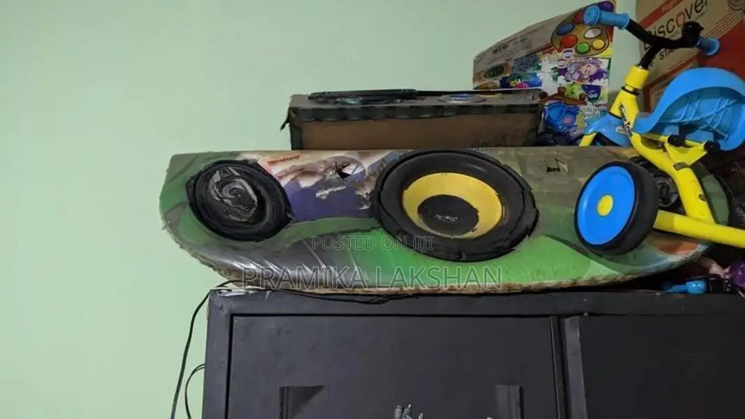Three Wheel Speaker