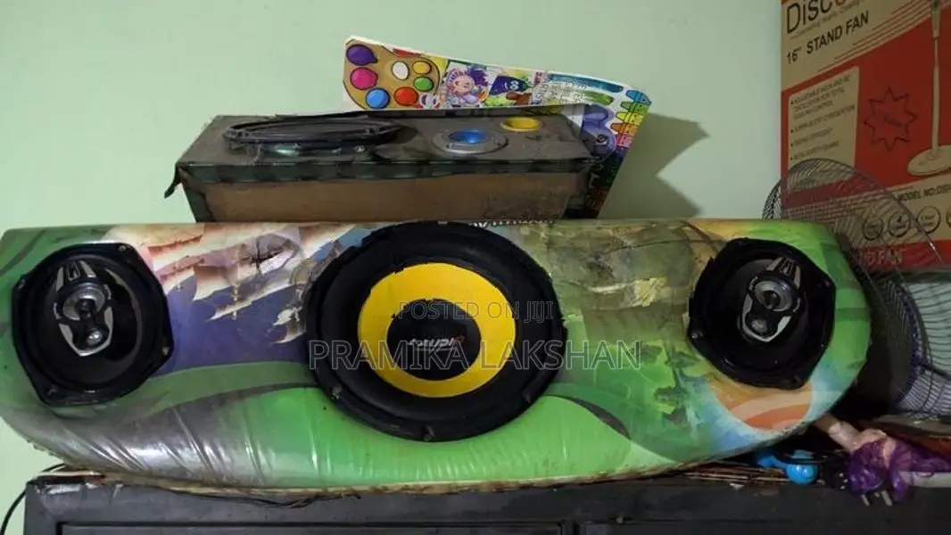 Three Wheel Speaker