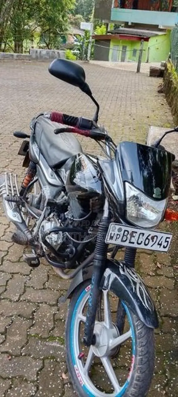 Bajaj Platina 100 2016