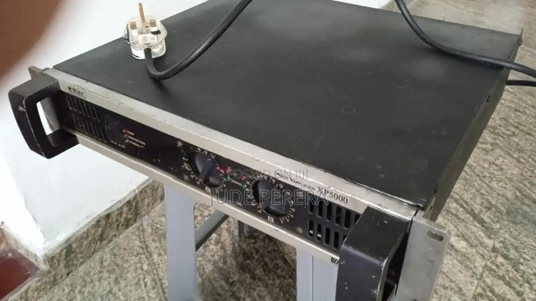 YAMAHA max XP 5000 power amp