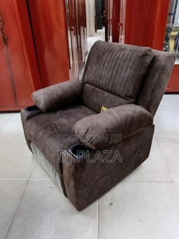 Single Recliner
