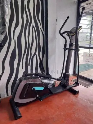 Cross Trainer Machine