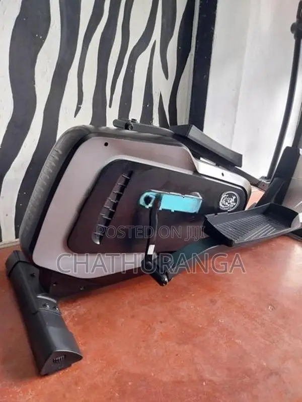 Cross Trainer Machine