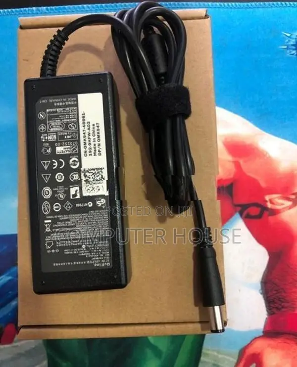 Dell 65 W 19.5 v Big Pin Charger