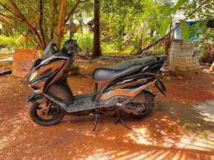 Suzuki Burgman 125 Street 2019
