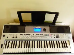 Yamaha I455 Keyboard