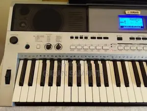 Yamaha I455 Keyboard