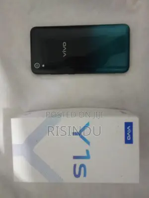 Vivo Y1s 32 GB Black
