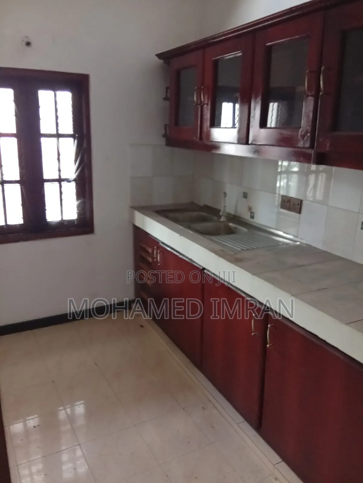 Two Separate Houses for Sale 11 Perches.Mirihana Nugegoda