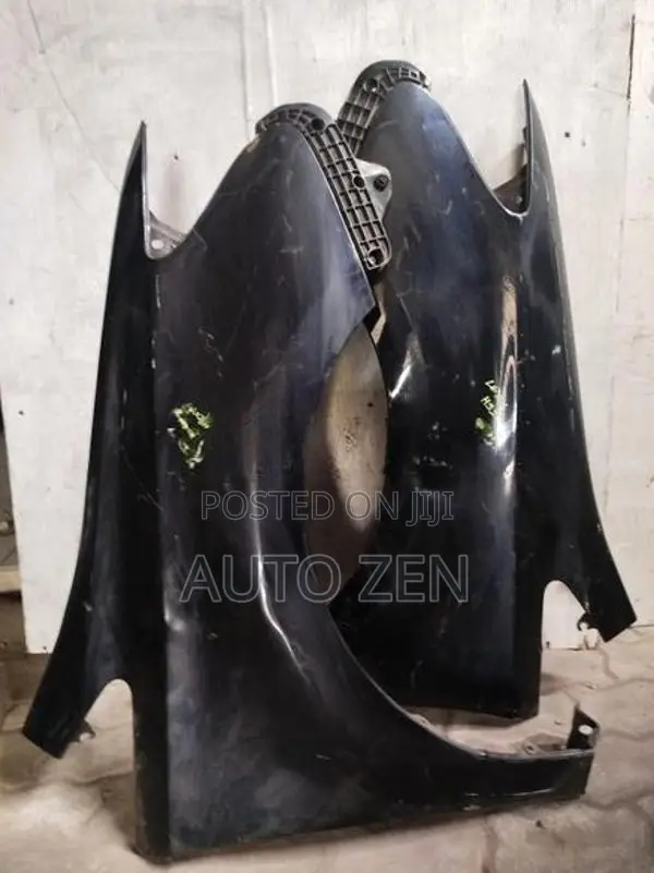 Lexus HS250 Hybrid Fenders