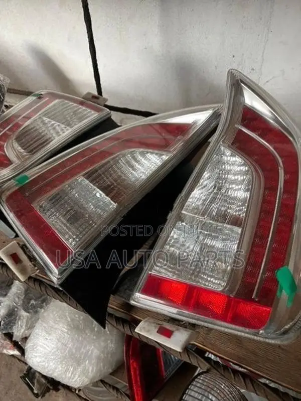 Toyota Prius ZVW30 Tail Light
