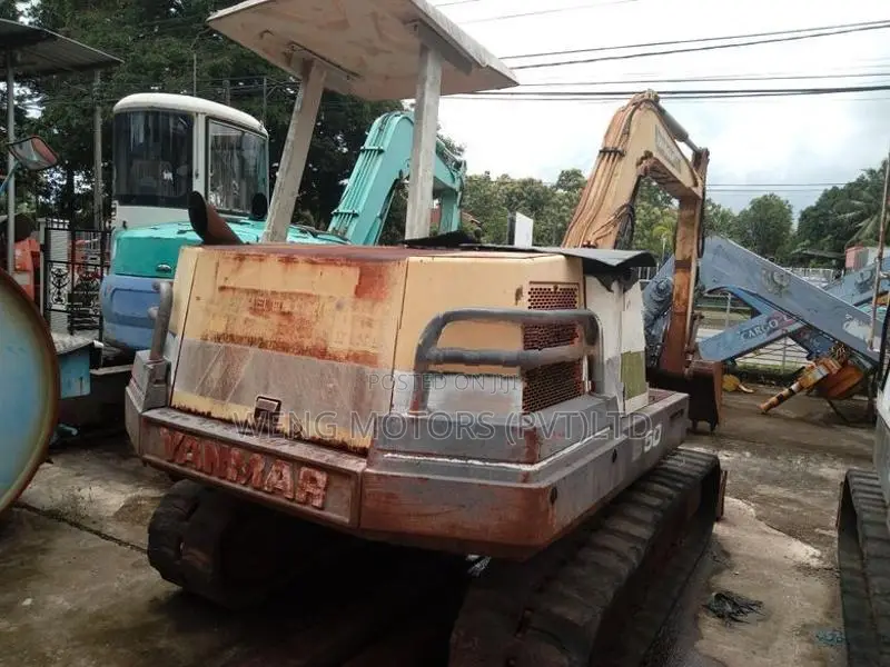 YANMAR B50 EXCAVATOR