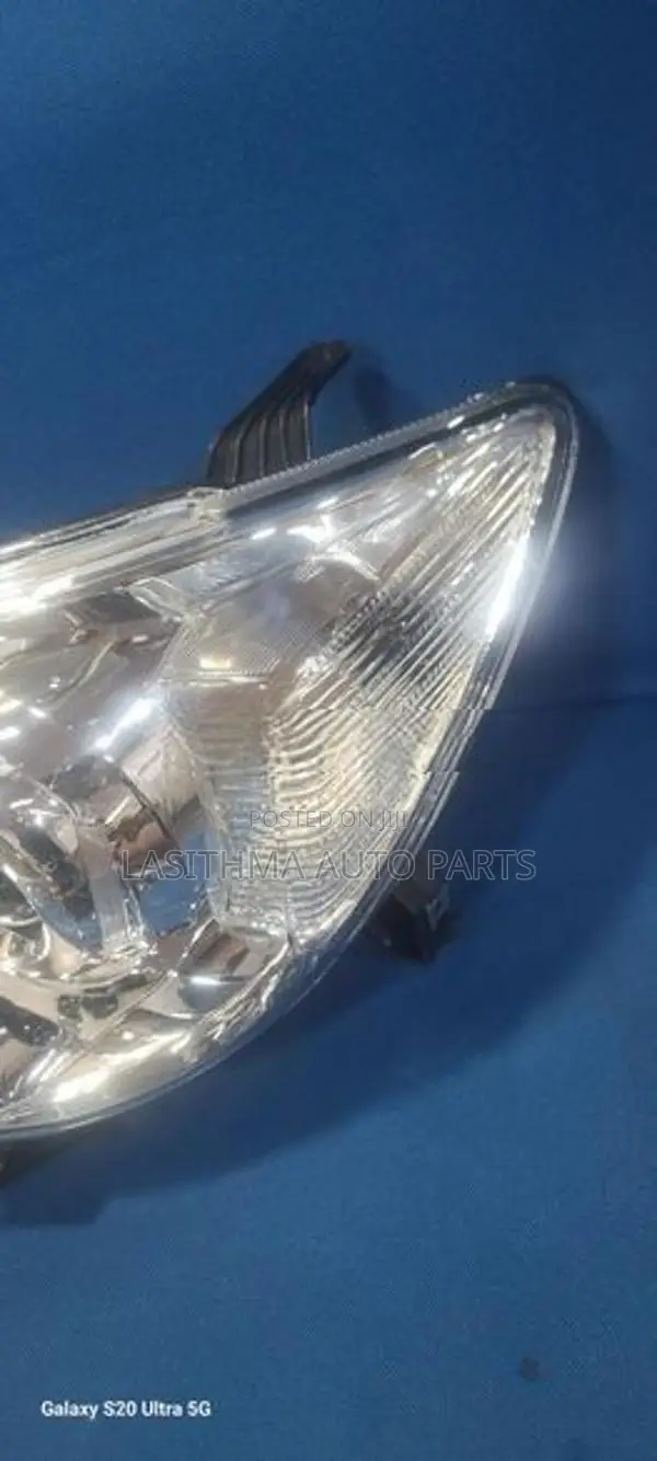 Fortuner Head Lamp (2012)