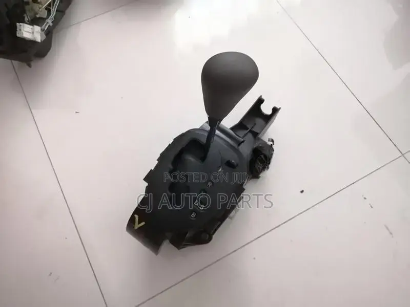 Toyota Vitz KSP90 Gear Lever